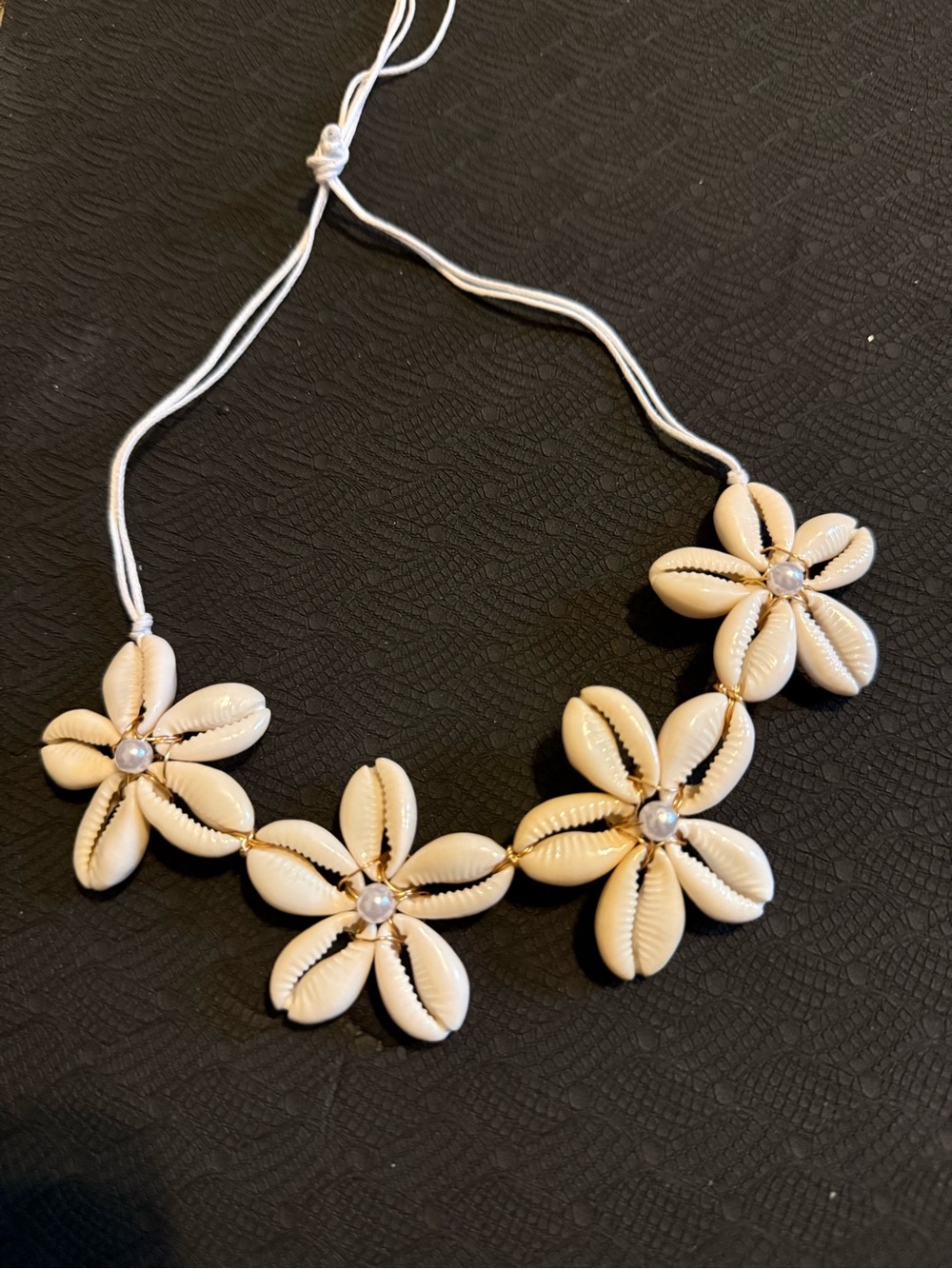 Handmade Cream Shell Flower Necklace - Women Jewelry 2